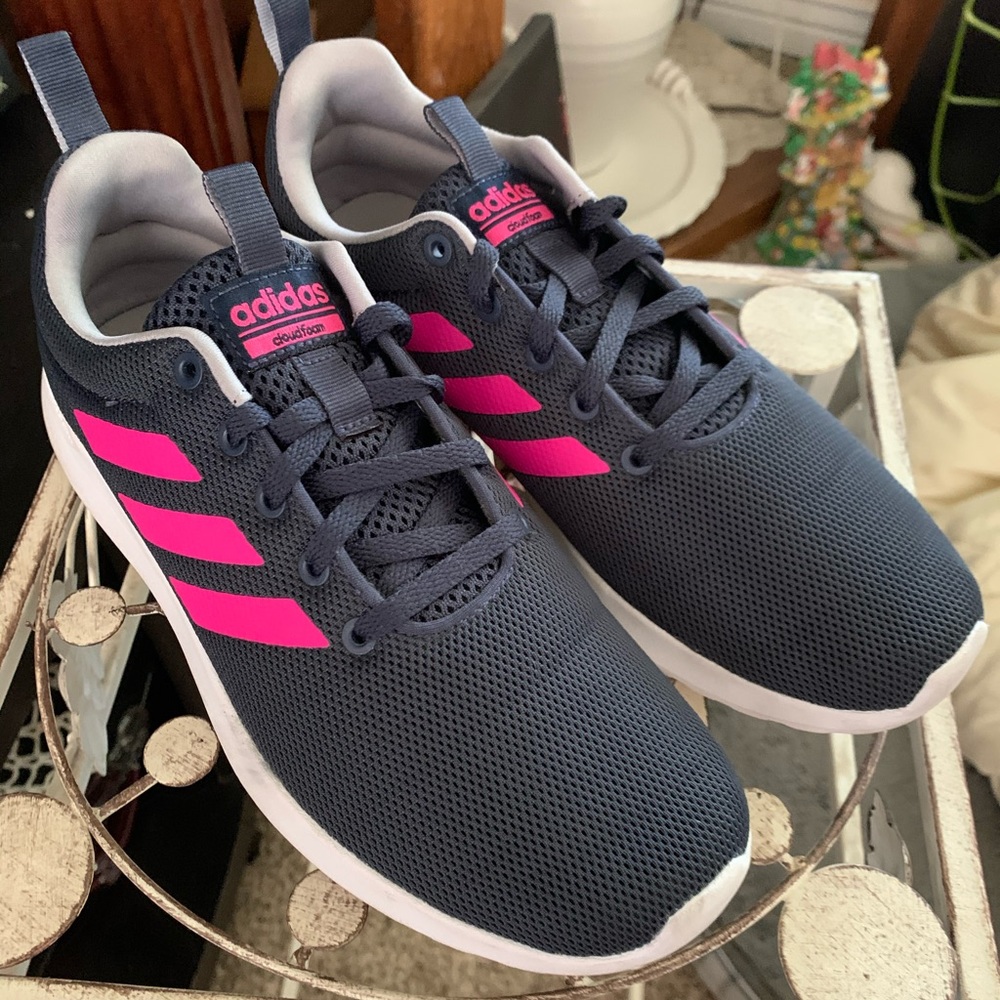 “ADIDAS” Racer Shoes    Size 5    NWT